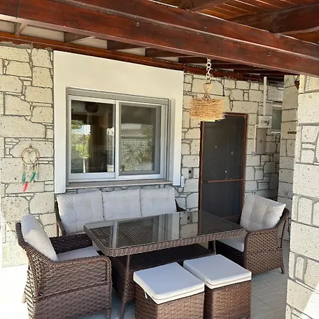 Vilă Detached House With Pool In Alacati