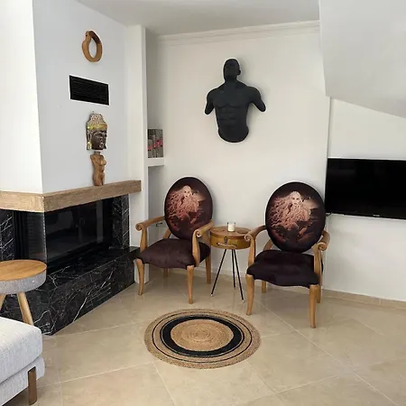 Vilă Detached House With Pool In Alacati *