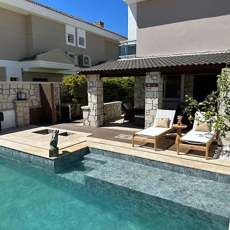 Detached House With Pool In Alacati Vilă